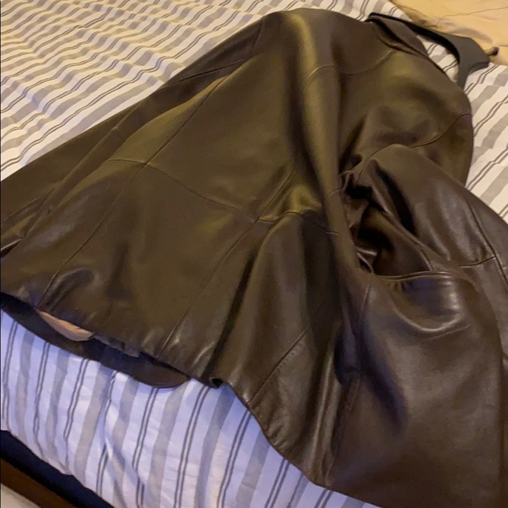 Leather jacket - Picture 2 of 2